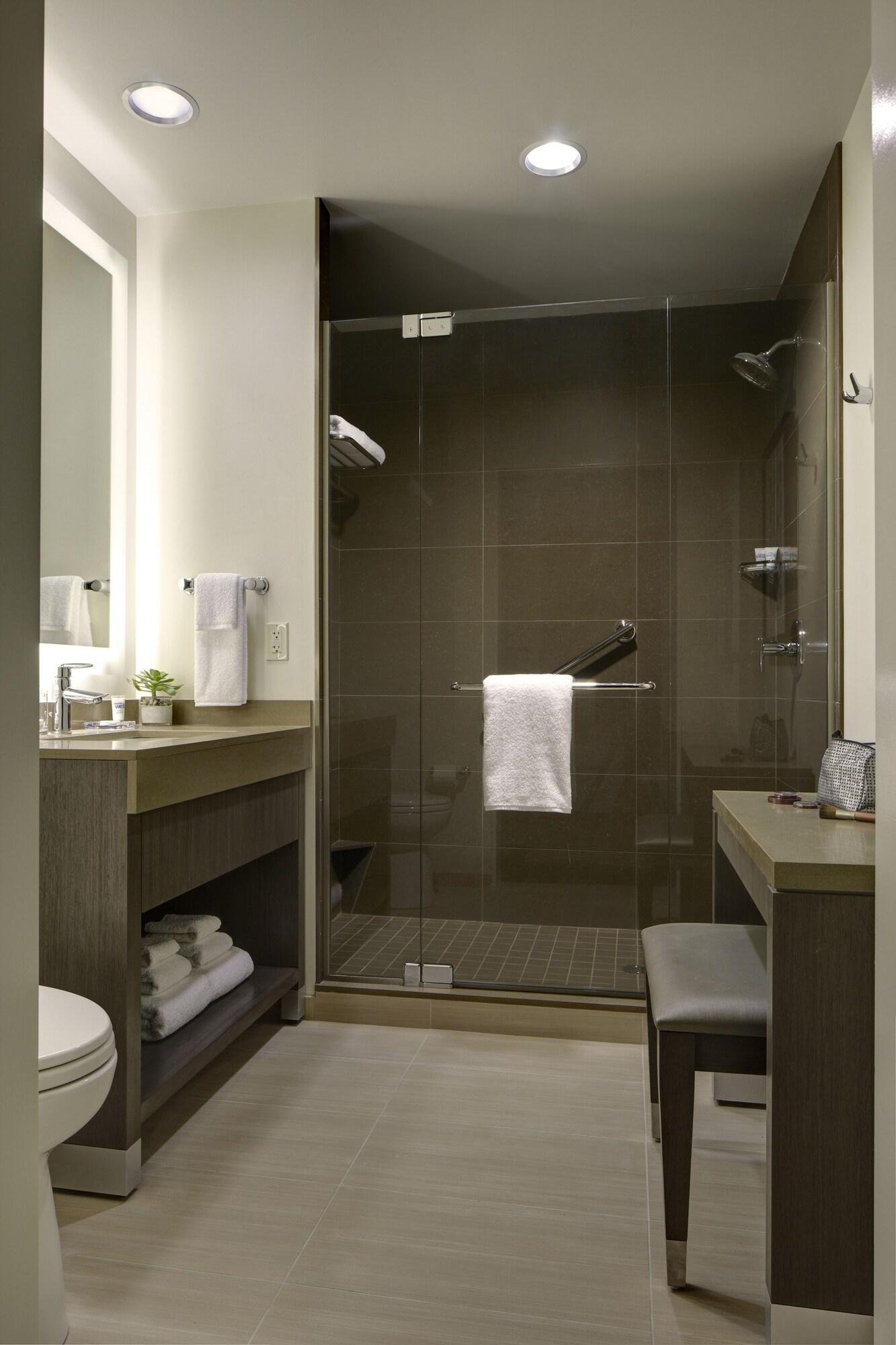 Hyatt House Irvine/John Wayne Airport Otel Dış mekan fotoğraf