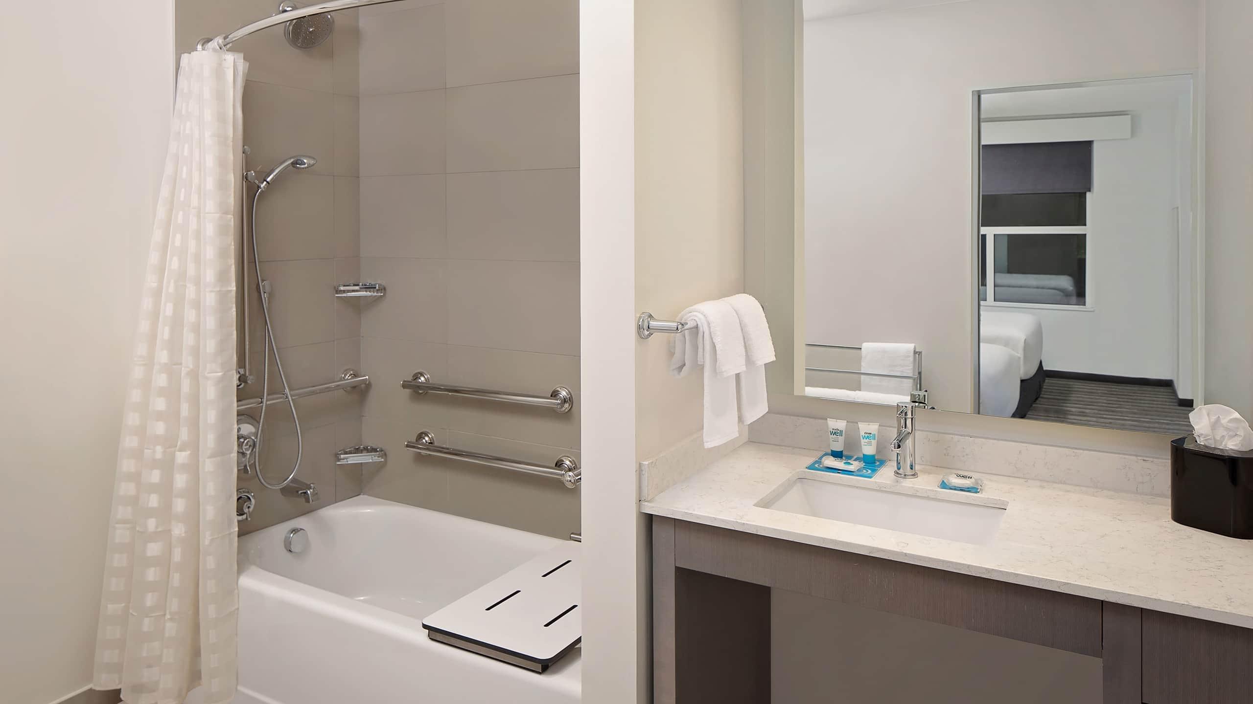 Hyatt House Irvine/John Wayne Airport Otel Dış mekan fotoğraf