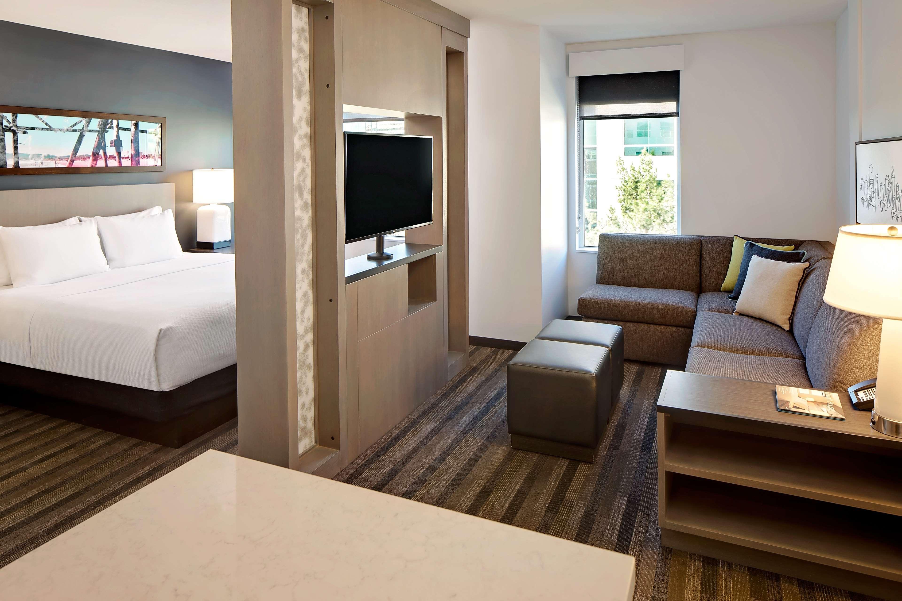 Hyatt House Irvine/John Wayne Airport Otel Dış mekan fotoğraf