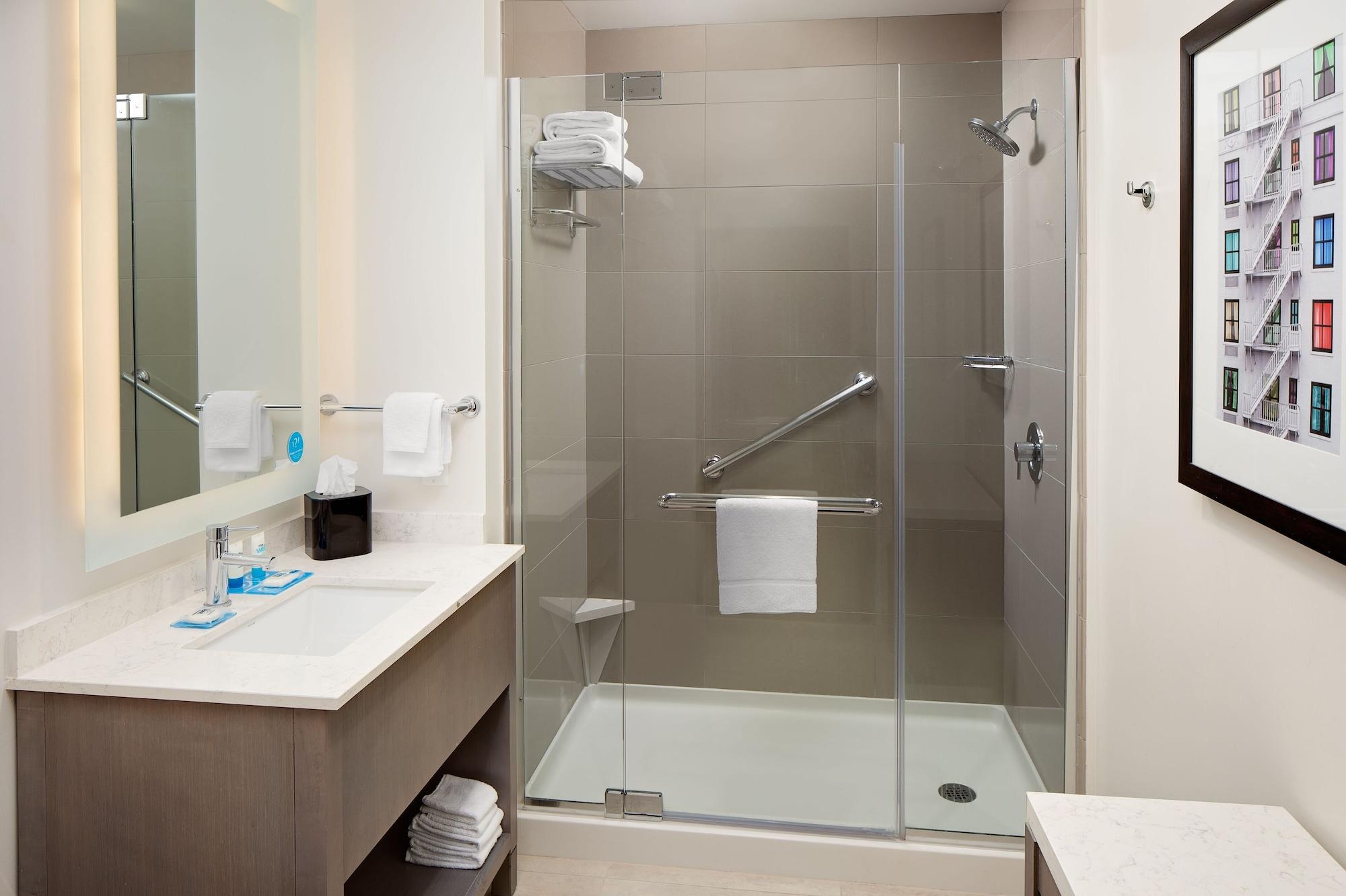 Hyatt House Irvine/John Wayne Airport Otel Dış mekan fotoğraf
