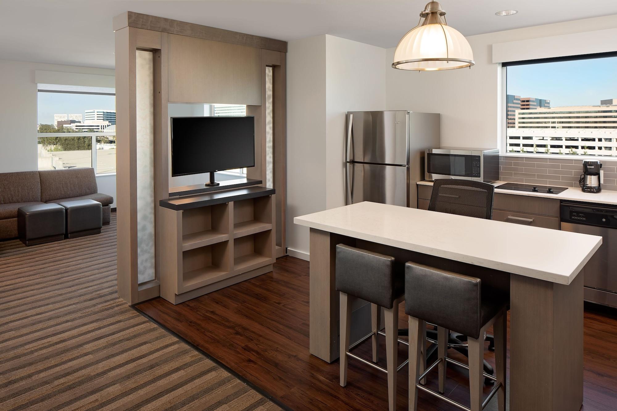 Hyatt House Irvine/John Wayne Airport Otel Dış mekan fotoğraf