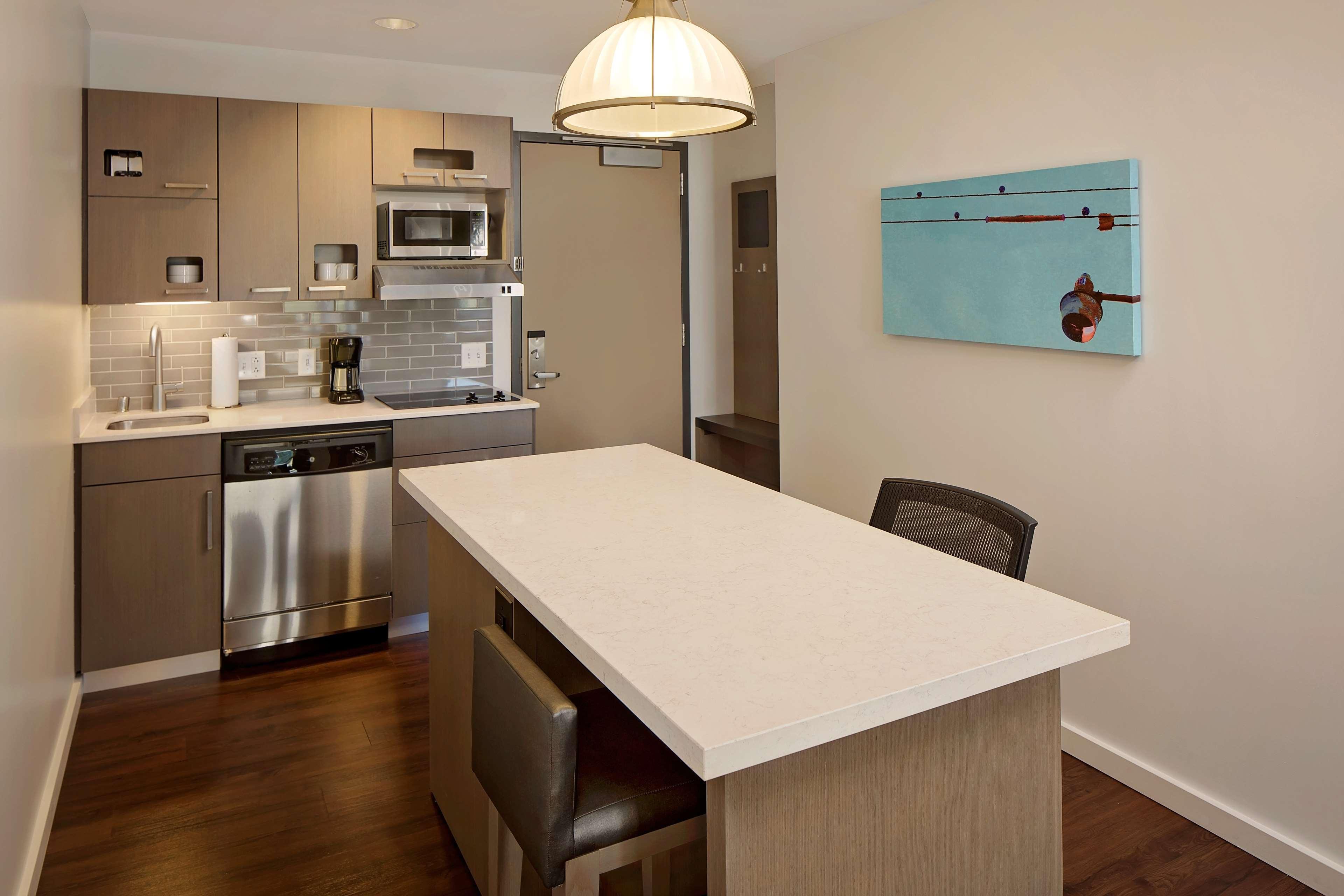 Hyatt House Irvine/John Wayne Airport Otel Dış mekan fotoğraf