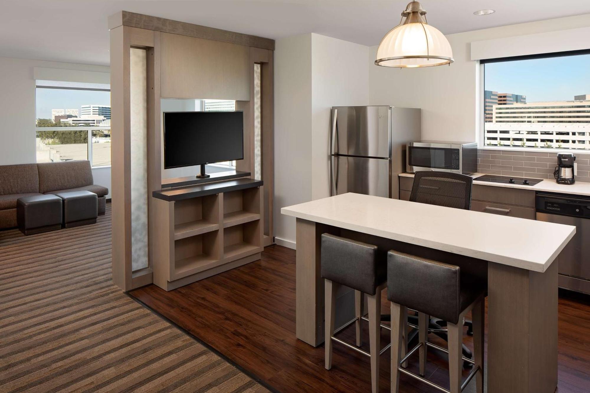 Hyatt House Irvine/John Wayne Airport Otel Dış mekan fotoğraf